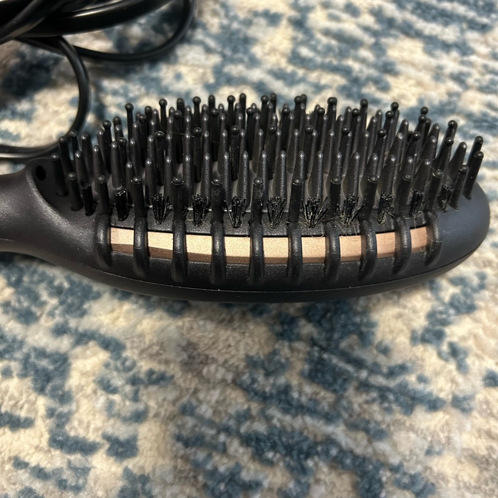 T3 Black and Rose Gold Hair Straightening Brush - Picture 4 of 7